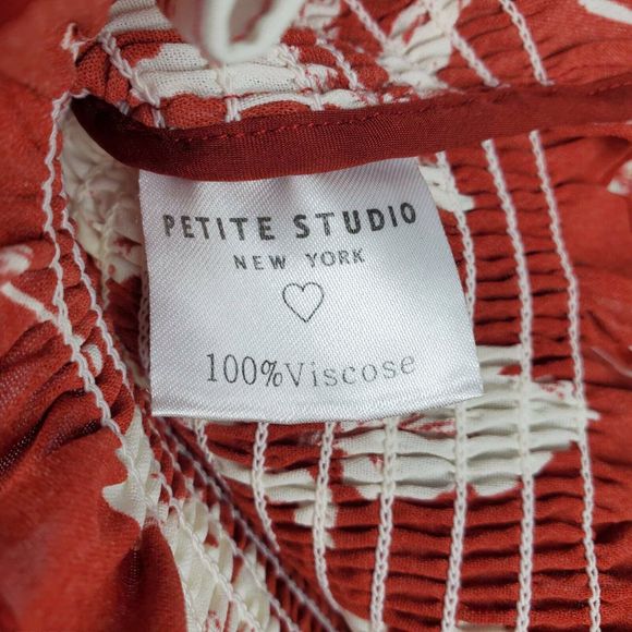 Petite Studio Tropical Red Floral Sweetheart Neckline Top Puff Sleeves Size XS - Picture 7 of 7